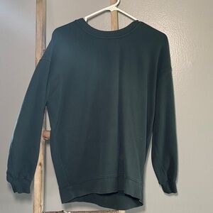 LULULEMON WOMENS CREWNECK